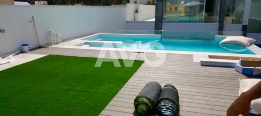 C? san v??n trang trí khu?n viên, t?o c?nh quan cho b? b?i