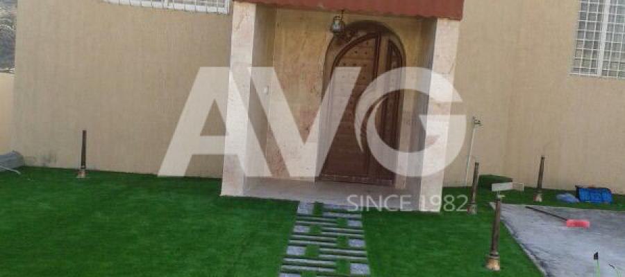 C? trang trí san v??n